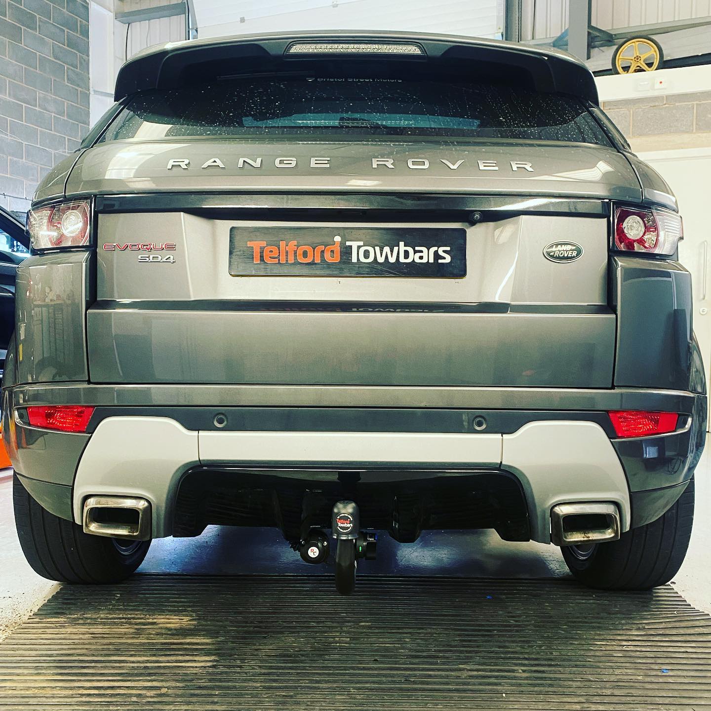 Land Rover Range Rover Evoque 2019 2020 7 Pin Towing Electrics Lr02107 Telford Towbars Shop 6856